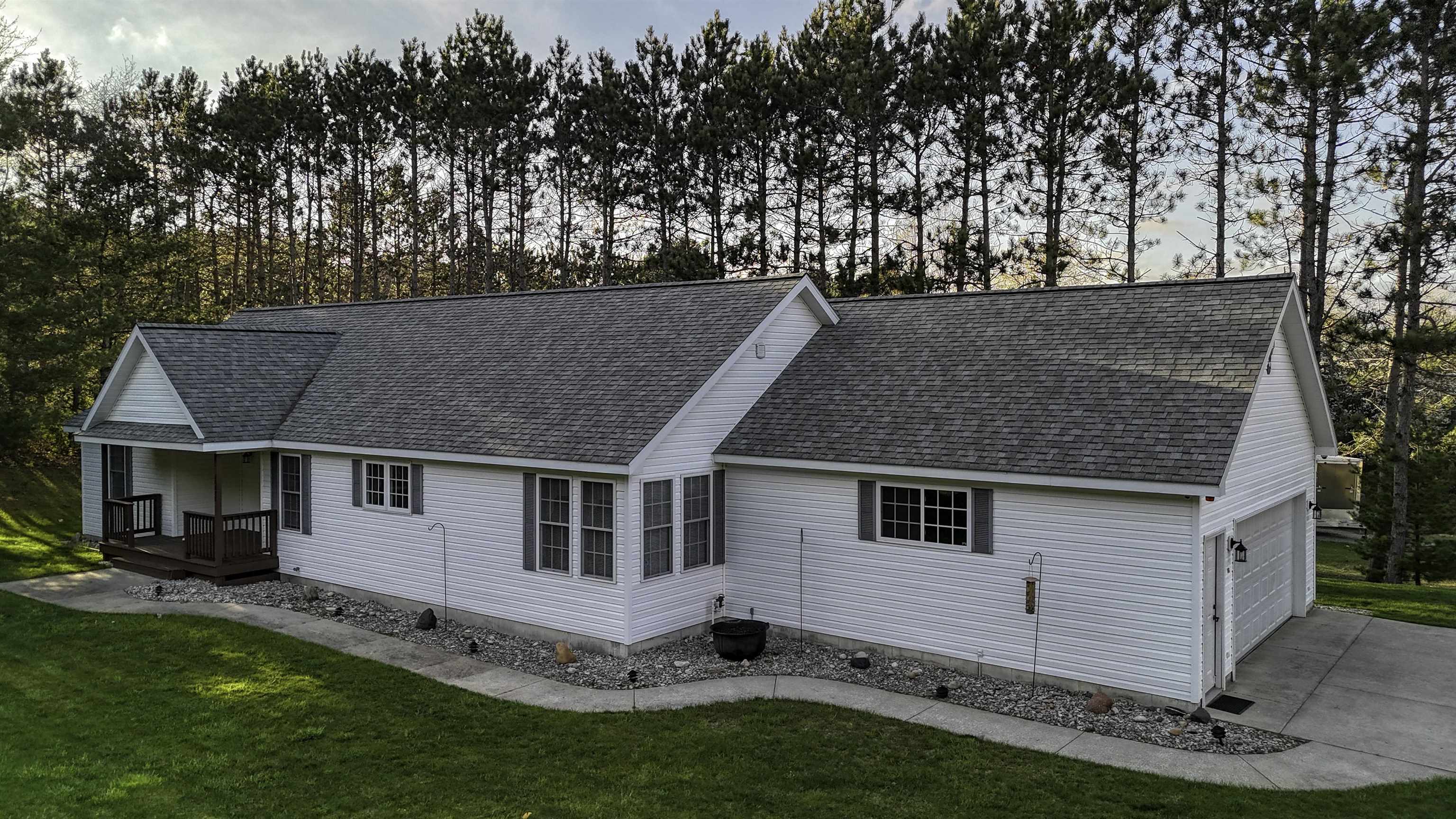 10686 Thiel Road Traverse City, MI 49685 - Photo 62 of 63 1926534-FF3B2702-4366-49AF-8ABE-0A2C7ADD1A32.JPG