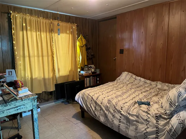 $1,400 | 2749 North Main Street, Bastrop, TX 78602