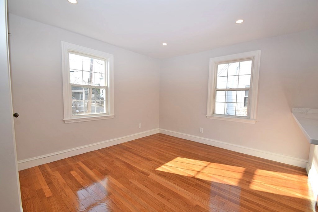 19 Suomi Road Quincy, MA 02169 - Photo 13 of 33 Gallery Image 13