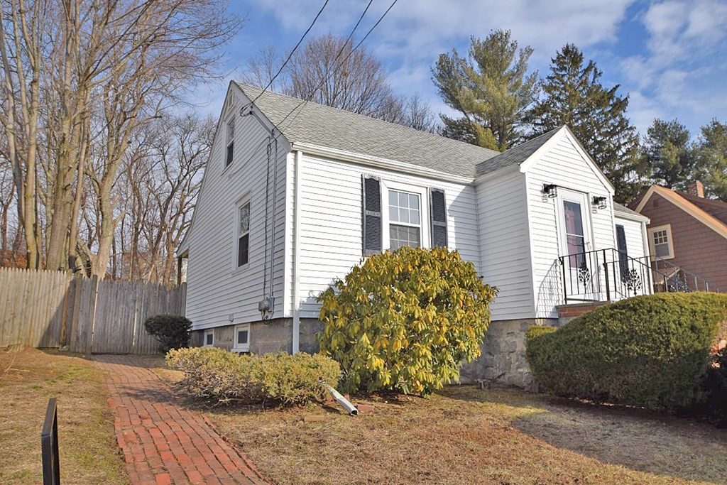 19 Suomi Road Quincy, MA 02169 - Photo 2 of 33 Gallery Image 2