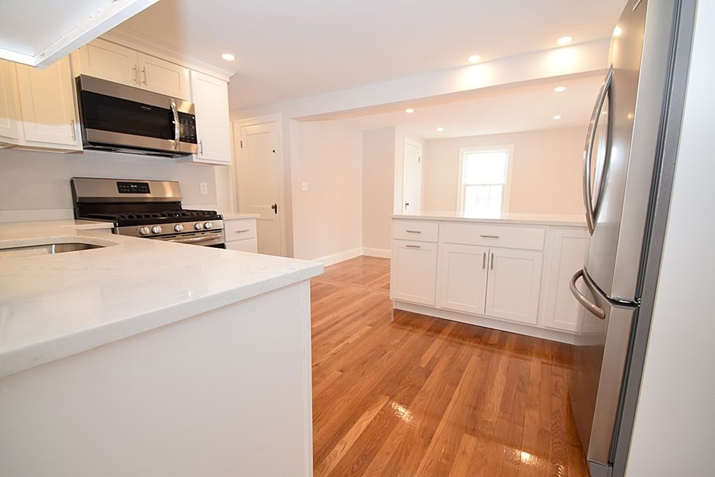 19 Suomi Road Quincy, MA 02169 - Photo 9 of 33 Gallery Image 9