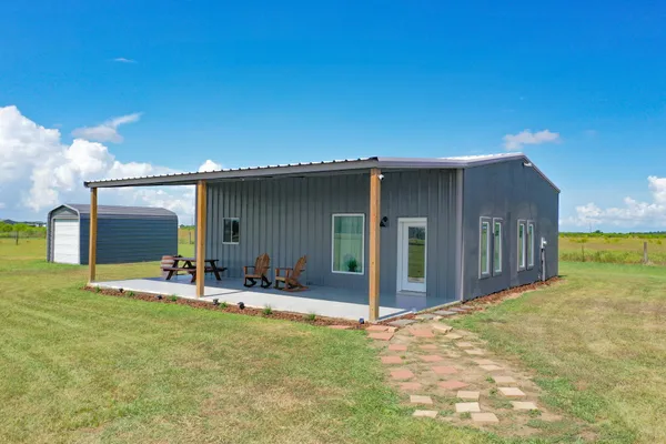 $399,000 | 17017 County Road 210, East Bernard, TX 77435