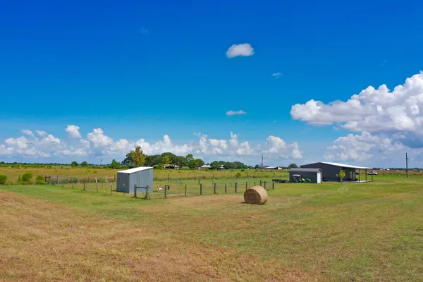 $399,000 | 17017 County Road 210, East Bernard, TX 77435