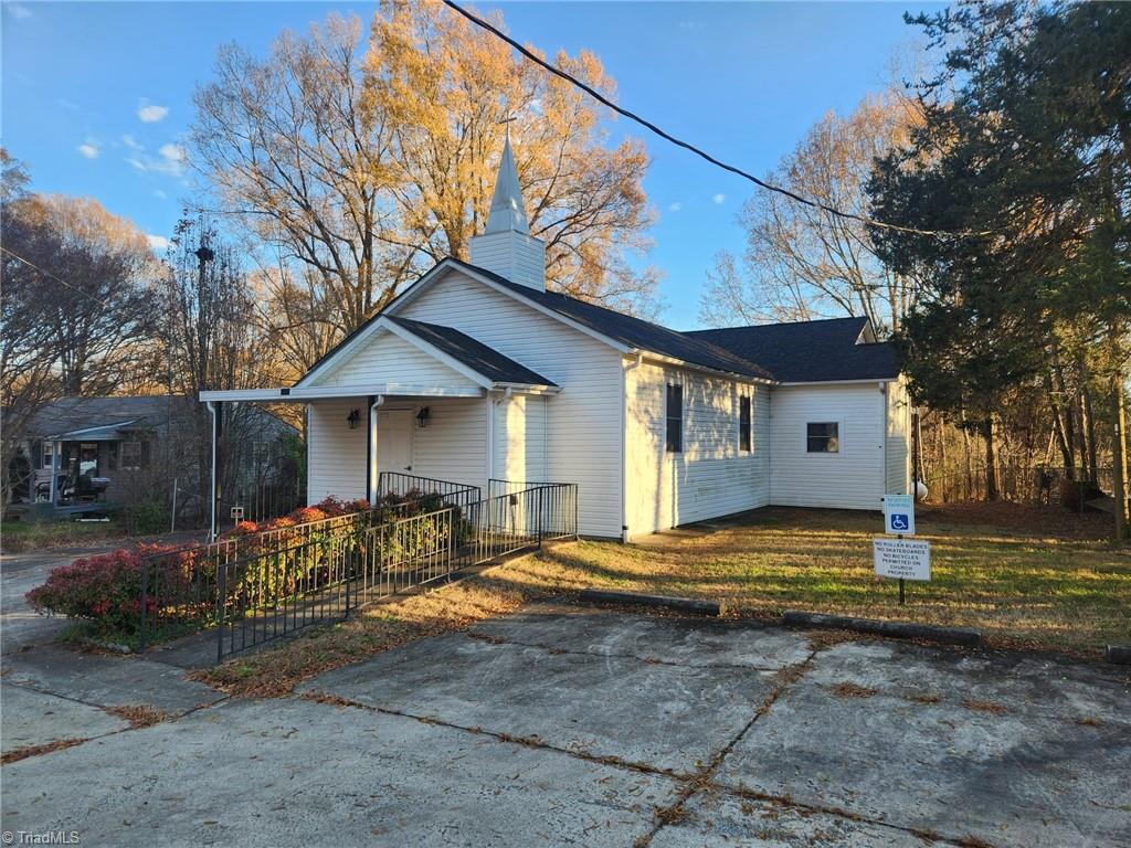4917 Rhondan Road Summerfield, NC 27358 - Photo 1 of 10 Gallery Image 1