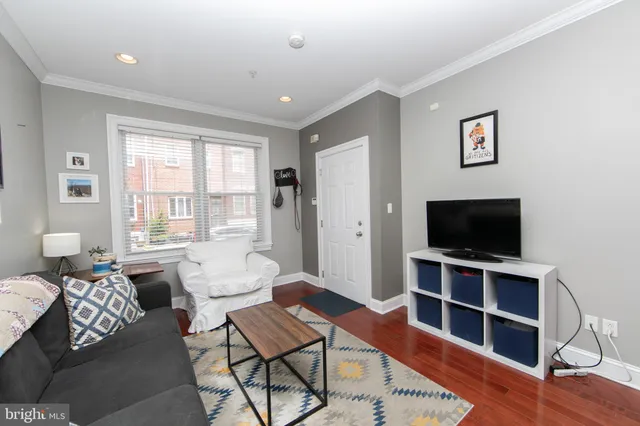 $325,000 | 1926 Poplar Street, Unit 1, Philadelphia, PA 19130