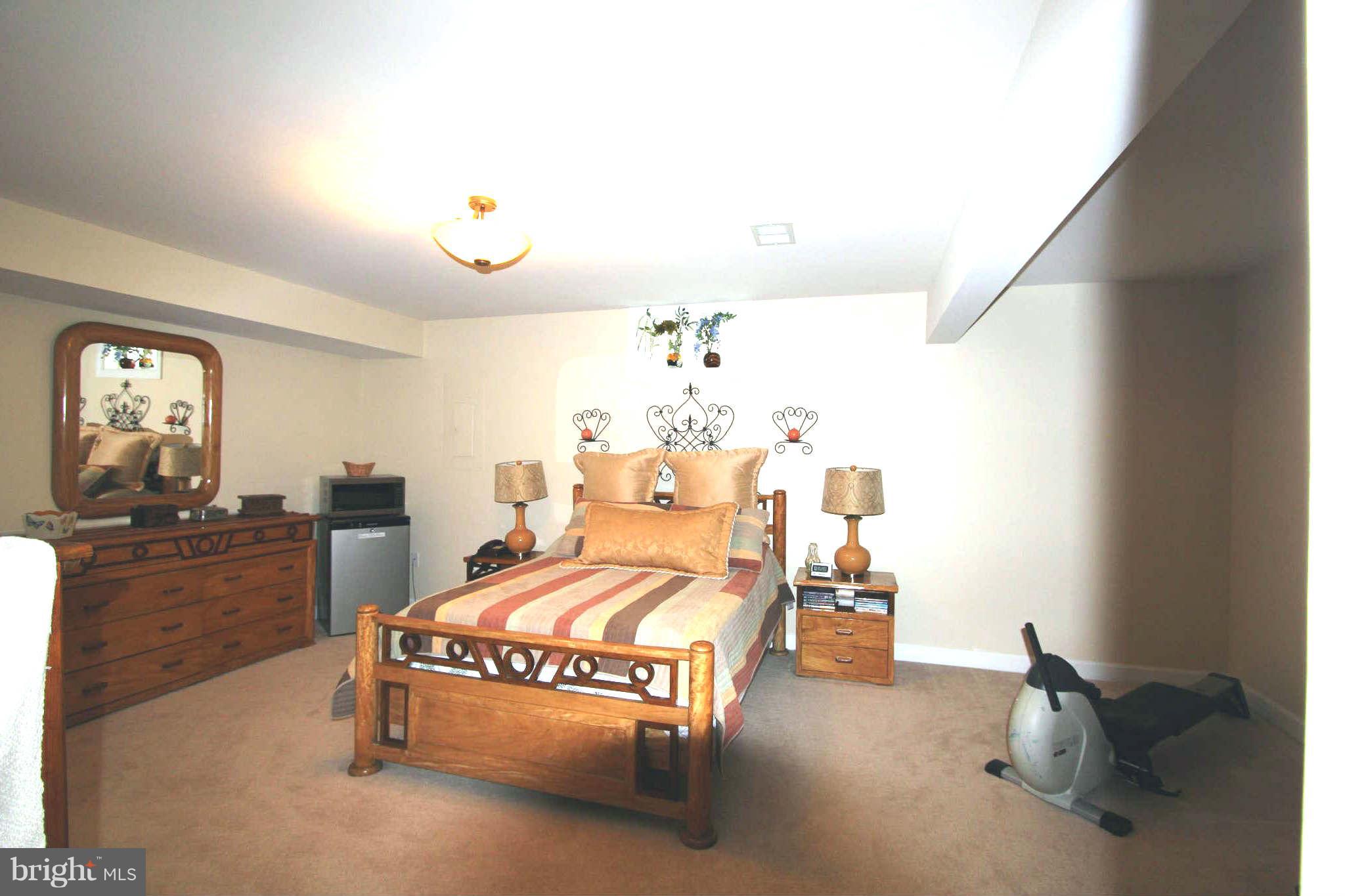 4199 Agency Loop Triangle, VA 22172 - Photo 20 of 28 possibler 5th bedroom