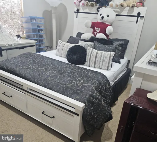 $850,000 | 395 Staggerbush Road, Williamstown, NJ 08094