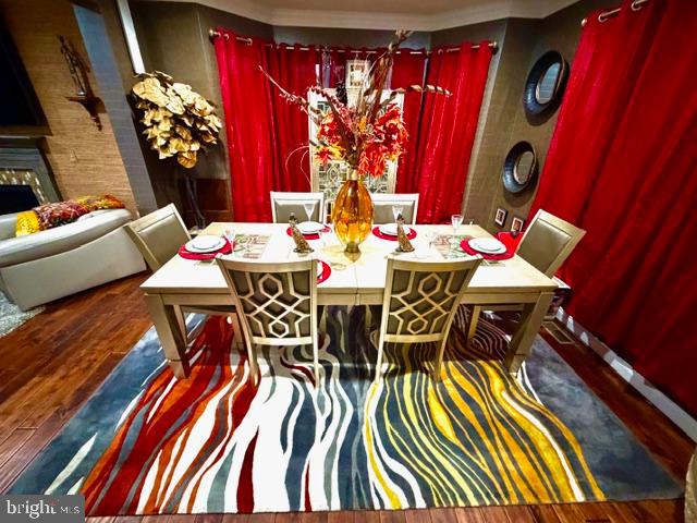395 Staggerbush Road Williamstown, NJ 08094 - Photo 5 of 15 a view of a dining room with furniture and chandelier