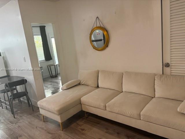 921 Meridian Avenue, Unit 2 Miami Beach, FL 33139 - Photo 11 of 17