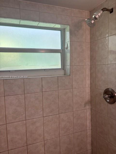 921 Meridian Avenue, Unit 2 Miami Beach, FL 33139 - Photo 14 of 17