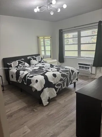 $2,450 | 921 Meridian Avenue, Unit 2, Miami Beach, FL 33139