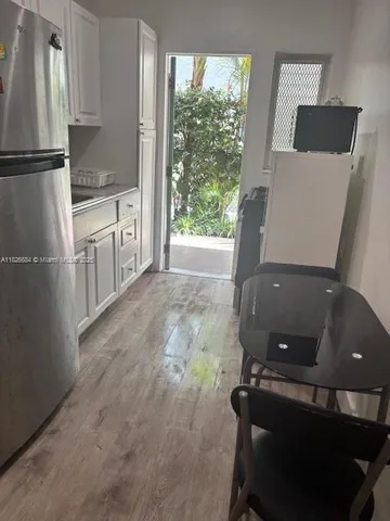 $2,450 | 921 Meridian Avenue, Unit 2, Miami Beach, FL 33139