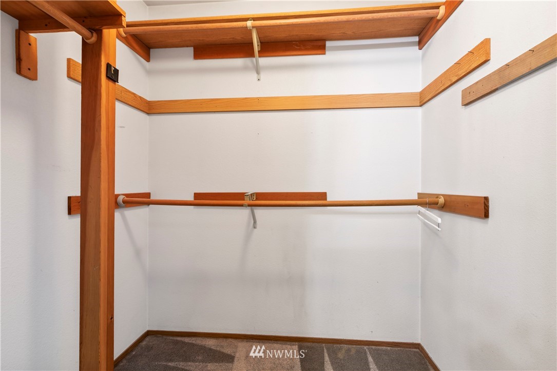 14212 164th Avenue Southeast Renton, WA 98059 - Photo 15 of 40 Gallery Image 15