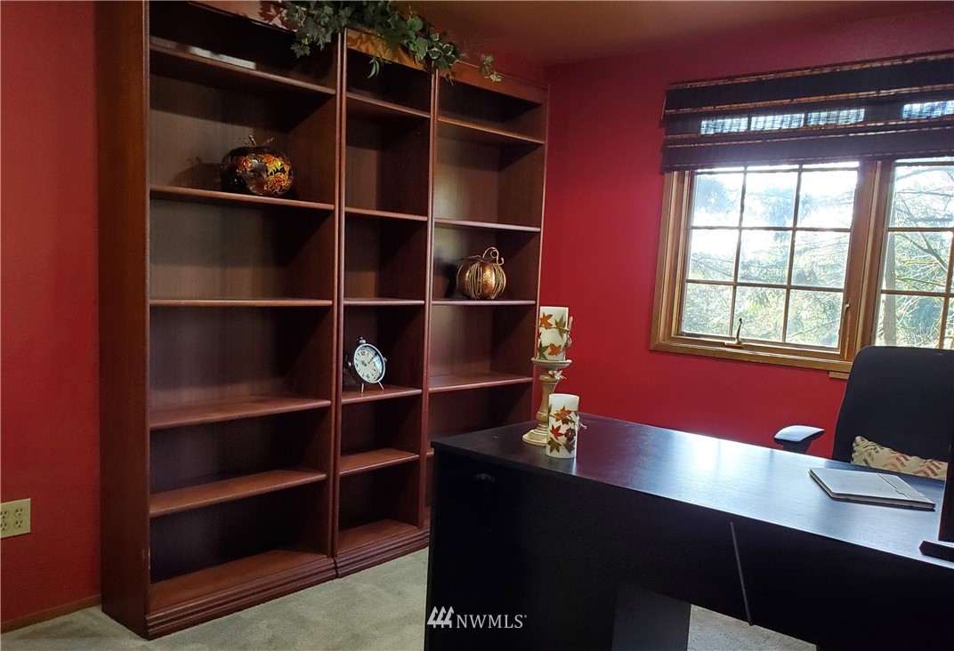 14212 164th Avenue Southeast Renton, WA 98059 - Photo 17 of 40 Gallery Image 17