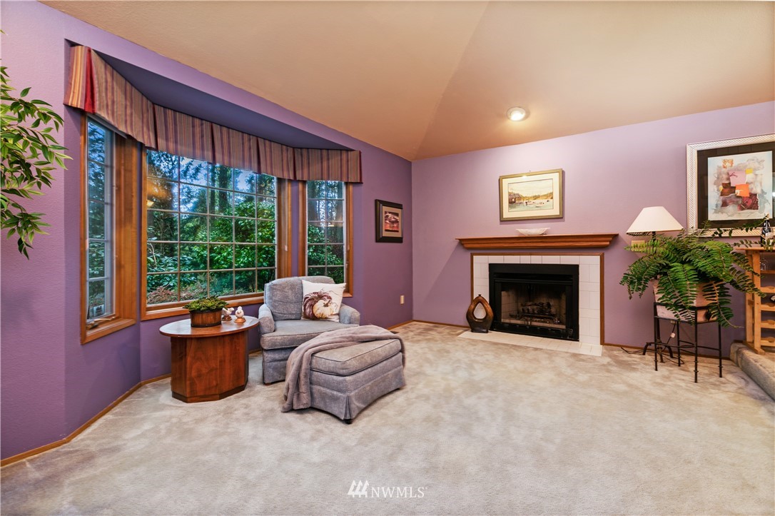 14212 164th Avenue Southeast Renton, WA 98059 - Photo 9 of 40 Gallery Image 9