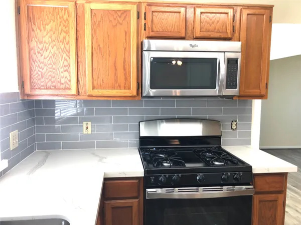 $2,350 | 4819 Sunshine Drive, Sugar Land, TX 77479