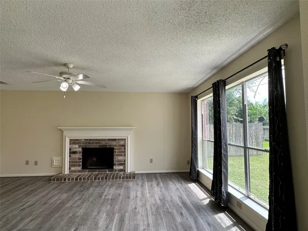 $2,350 | 4819 Sunshine Drive, Sugar Land, TX 77479