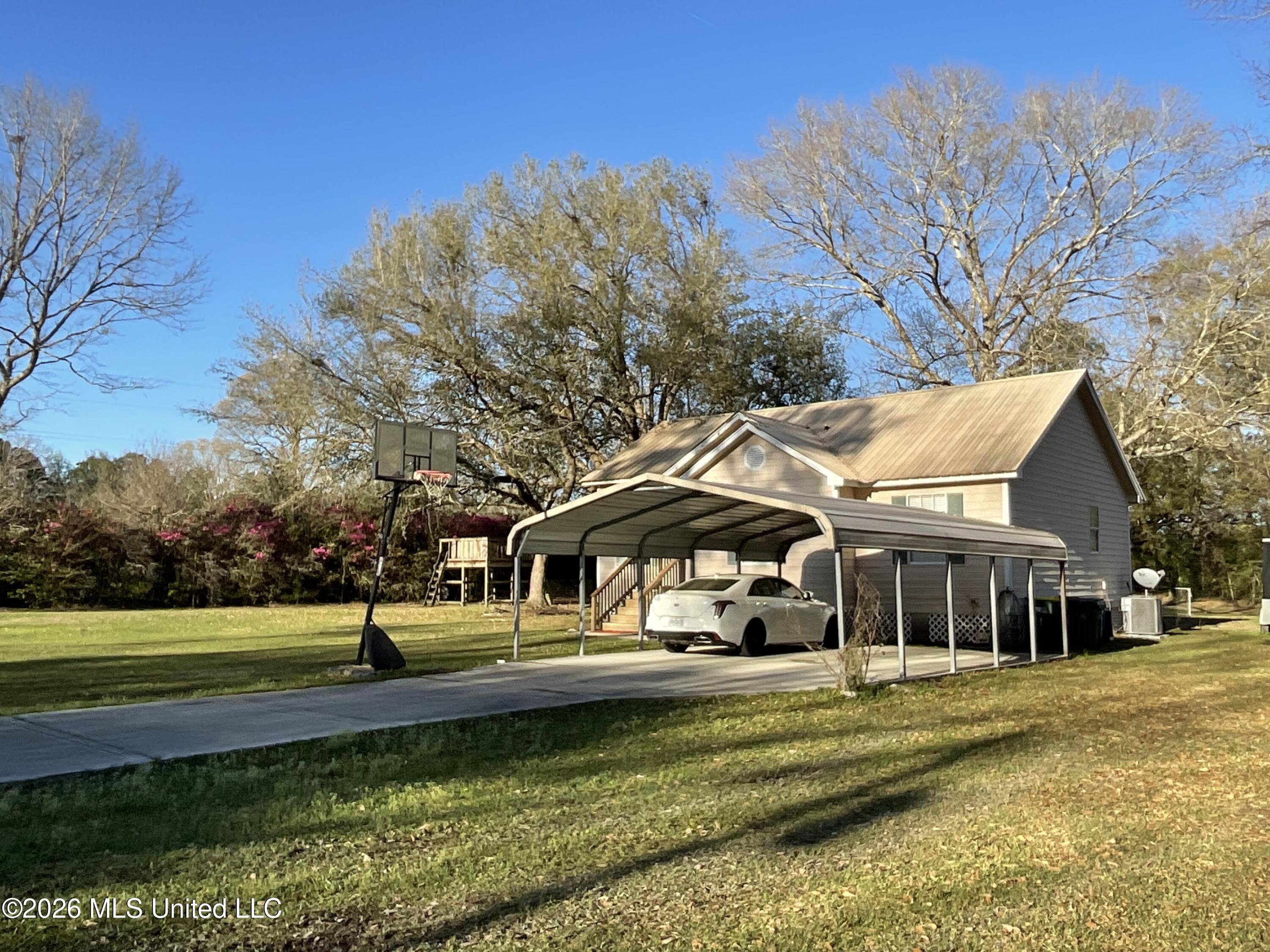 15526 Omas Road Vancleave, MS 39565 - Photo 2 of 24 IMG_0944