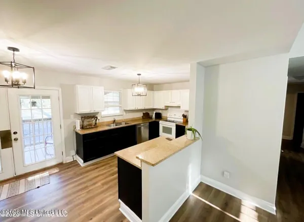 $225,900 | 15526 Omas Road, Vancleave, MS 39565