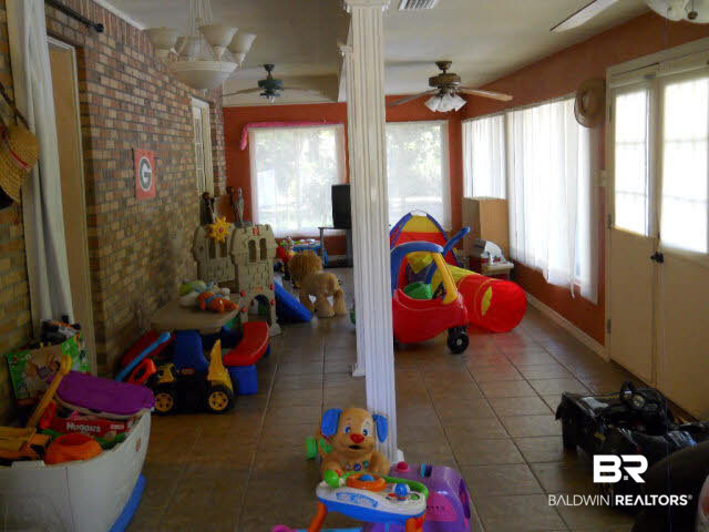 330 Sam's Lane Brewton, AL 36426 - Photo 9 of 12 Sun Room