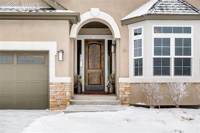 12845 Holmes Road Colorado Springs, CO 80908 - Photo 4 of 22