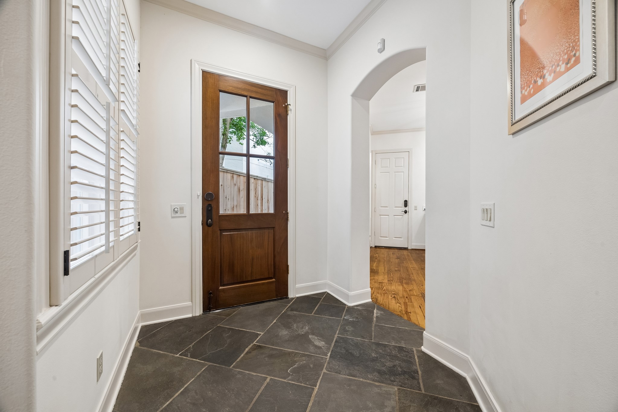2207 Dunraven Lane Houston, TX 77019 - Photo 28 of 33 Slated entrances ...;extends outside as well!