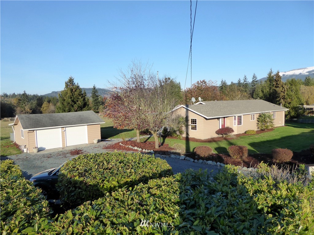 23005 Gunderson Road Mount Vernon, WA 98273 - Photo 1 of 25 Gallery Image 1