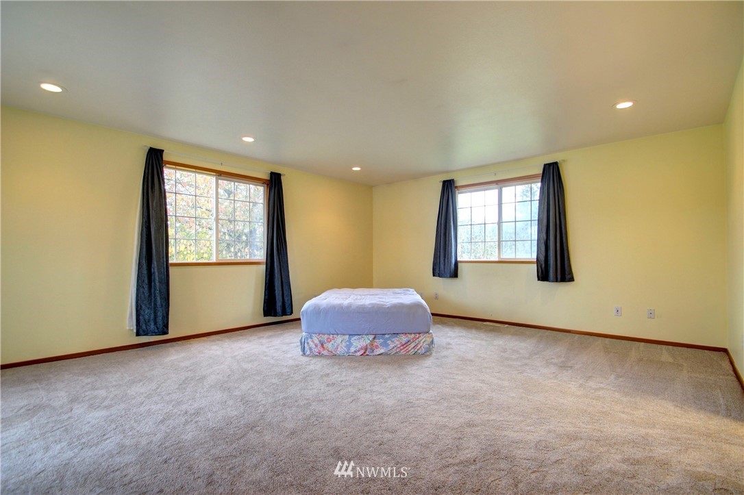23005 Gunderson Road Mount Vernon, WA 98273 - Photo 11 of 25 Gallery Image 11
