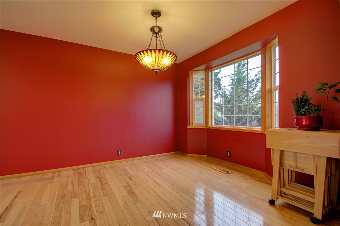 23005 Gunderson Road Mount Vernon, WA 98273 - Photo 9 of 25 Gallery Image 9