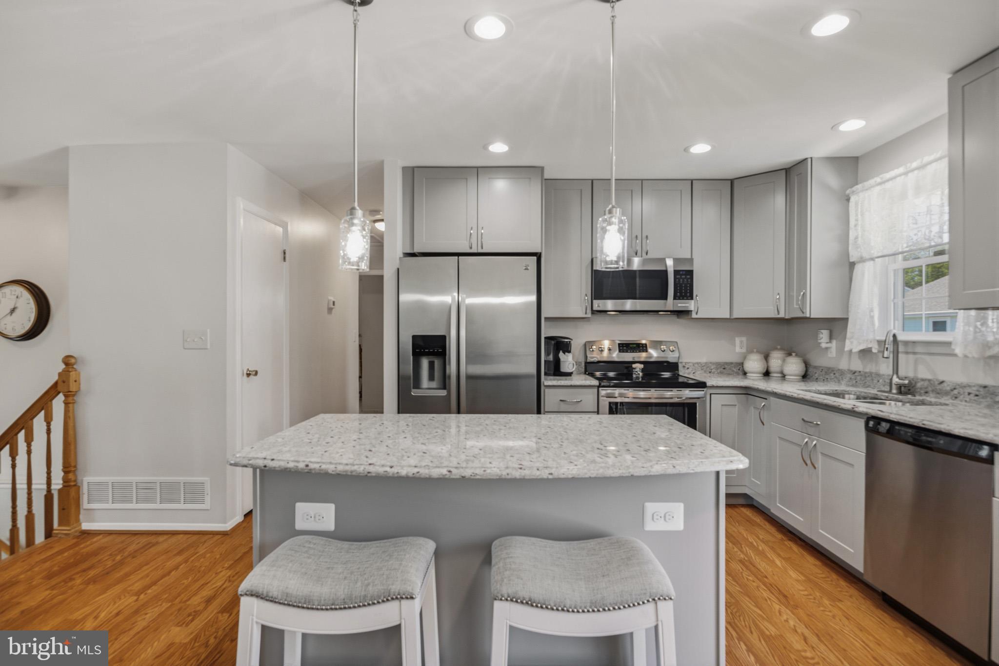 758 208th Street Pasadena, MD 21122 - Photo 13 of 42