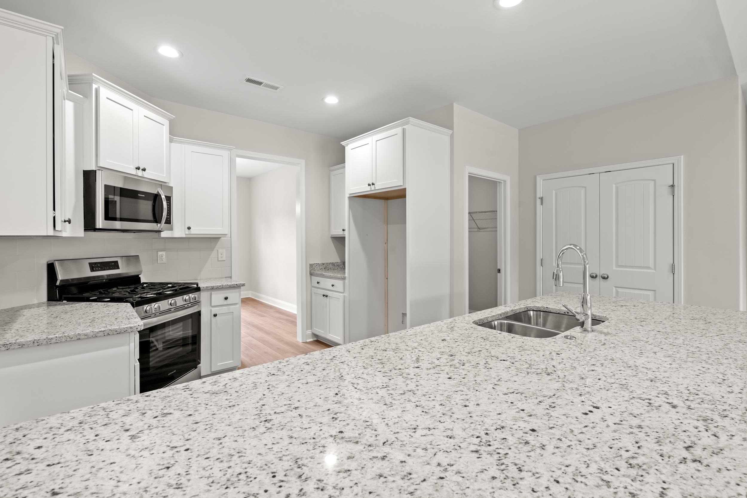 1417 Loop Circle Longs, SC 29568 - Photo 6 of 21