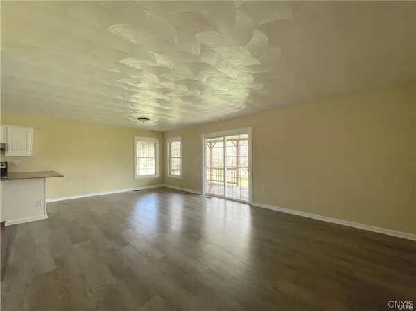 $1,400 | 8612 Peck Street, Le Ray, NY 13637