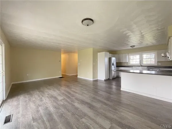 $1,400 | 8612 Peck Street, Le Ray, NY 13637