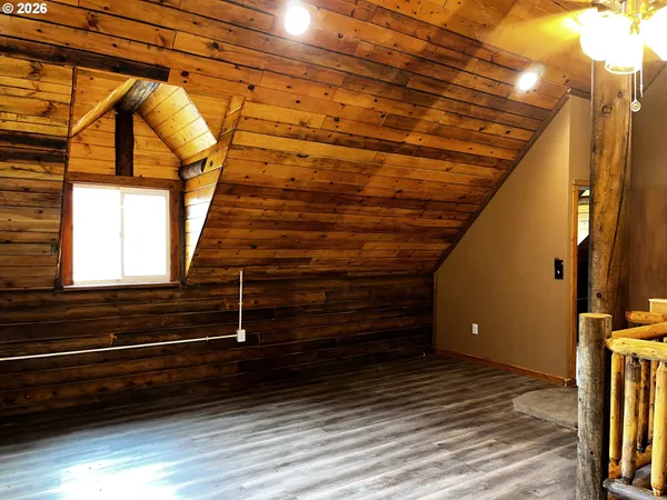 $449,000 | 52633 McKenzie Highway, Blue River, OR 97413
