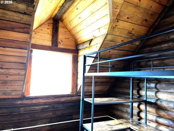 $449,000 | 52633 McKenzie Highway, Blue River, OR 97413