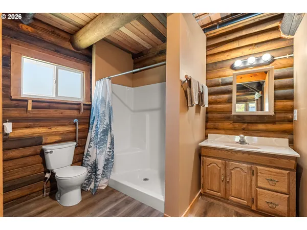 $449,000 | 52633 McKenzie Highway, Blue River, OR 97413