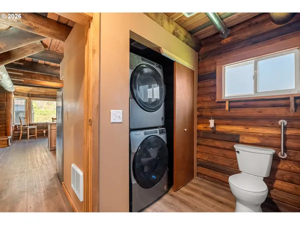 $449,000 | 52633 McKenzie Highway, Blue River, OR 97413
