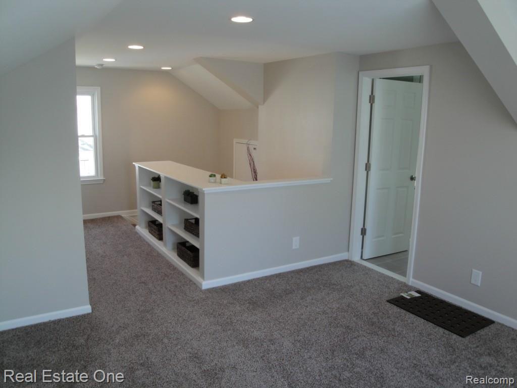 1117 Harvard Road Berkley, MI 48072 - Photo 15 of 26