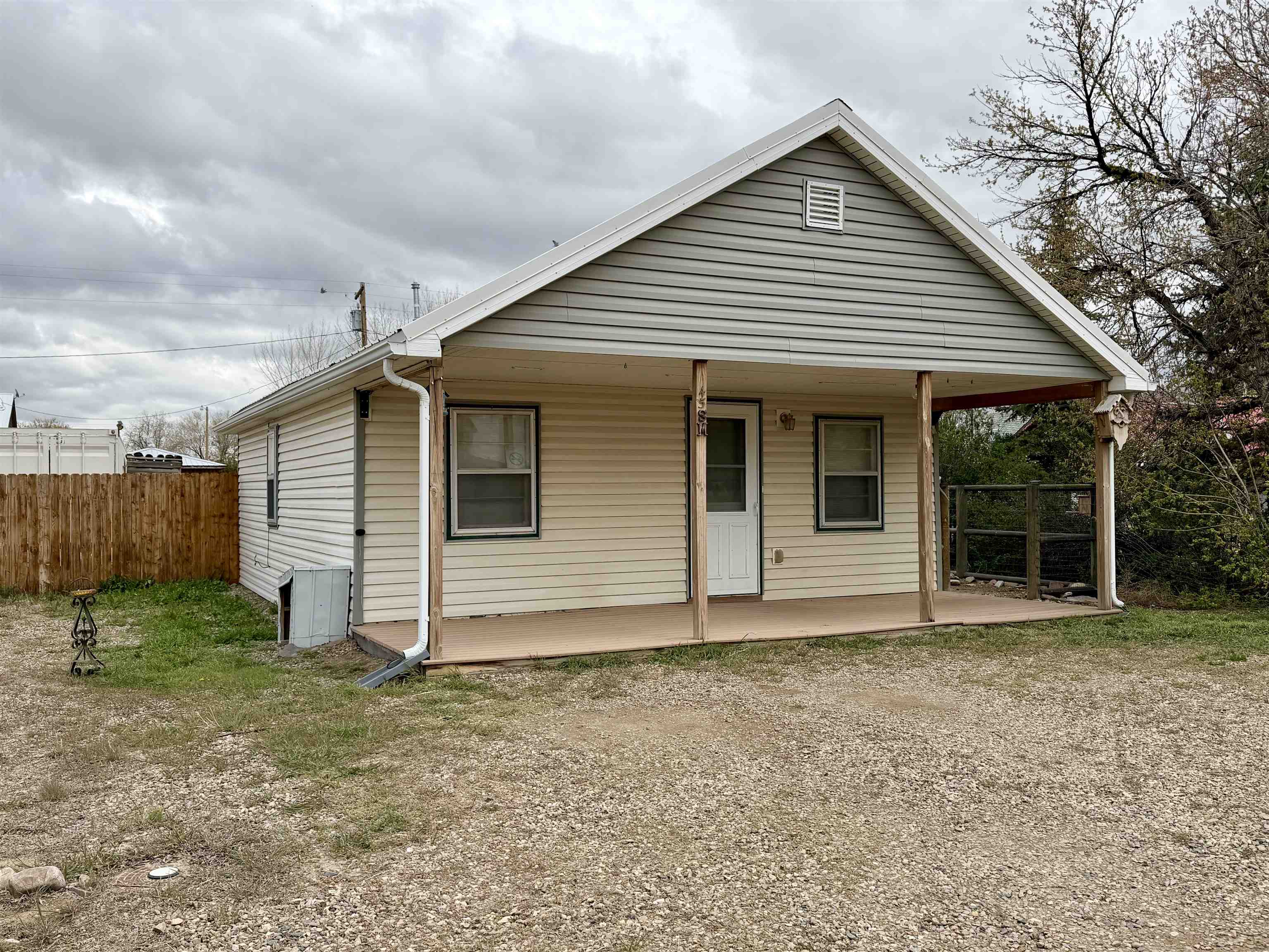 45 South Miles Street Baggs, WY 82321 - Photo 1 of 28