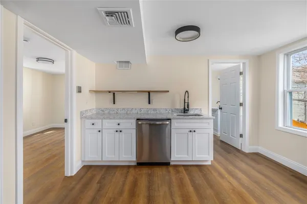 $1,295,000 | 41 East Transit Street, Providence, RI 02906