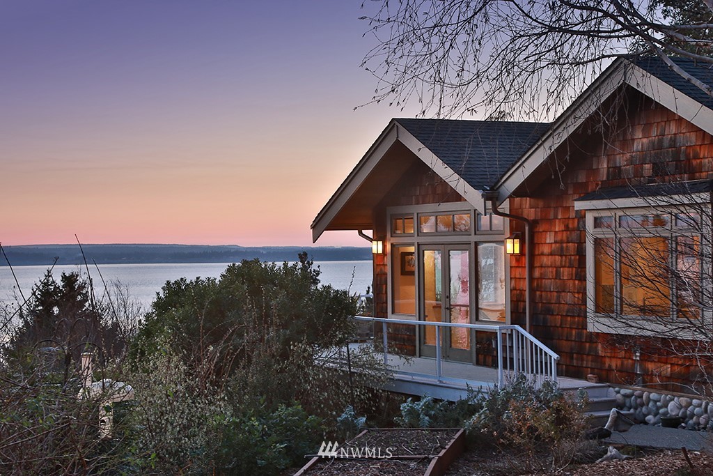 348 High Road Freeland, WA 98249 - Photo 1 of 40 Gallery Image 1