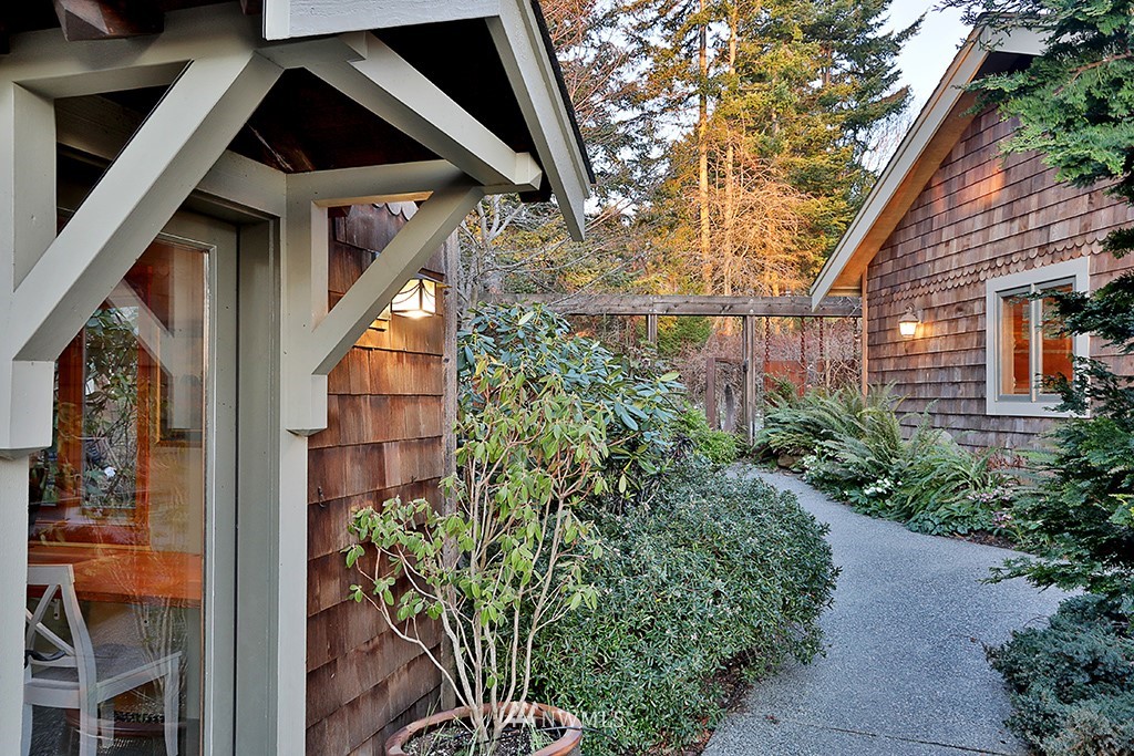 348 High Road Freeland, WA 98249 - Photo 16 of 40 Gallery Image 16