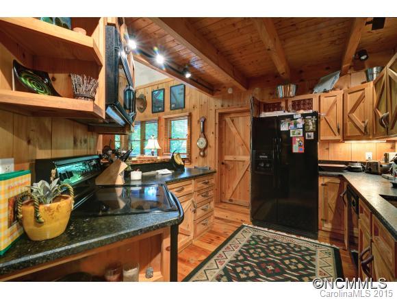 869 Boiling Springs Road Sapphire, NC 28774 - Photo 8 of 15 Gallery Image 8
