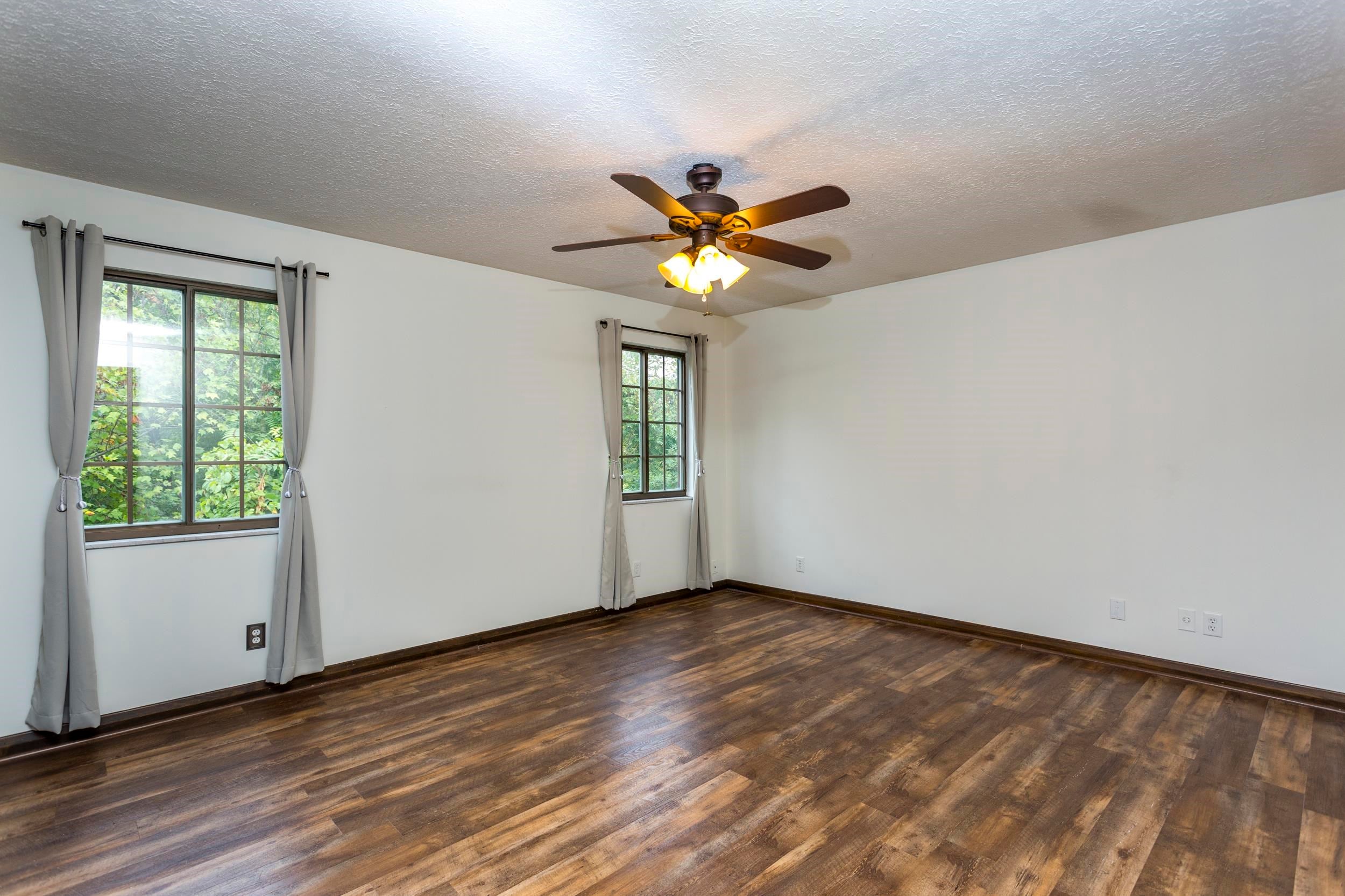 48 Hamill Road Huntington, WV 25701 - Photo 16 of 31 Gallery Image 16