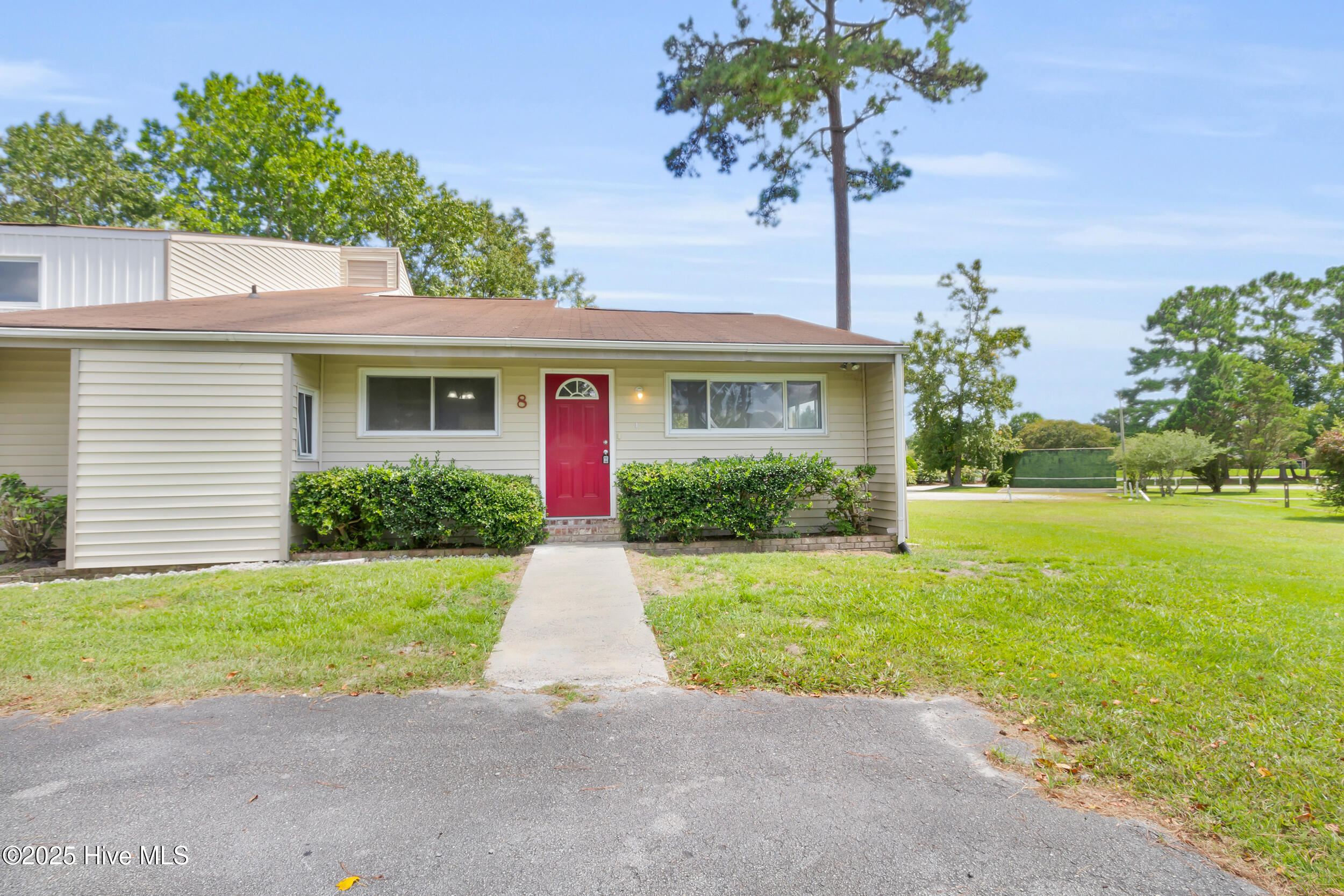 125 Pirates Road, Unit 8 New Bern, NC 28562 - Photo 1 of 30 125 Pirates Rd, Unit 8