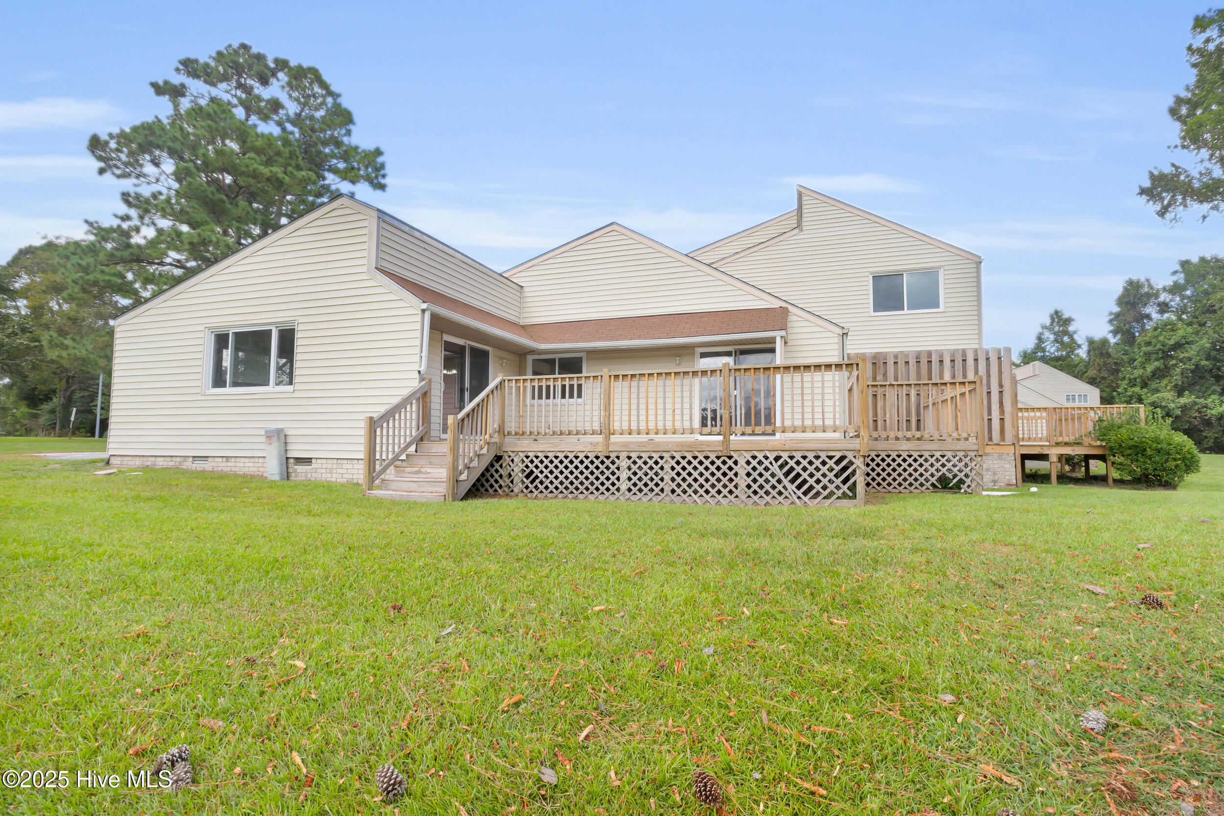 125 Pirates Road, Unit 8 New Bern, NC 28562 - Photo 16 of 30 22_5