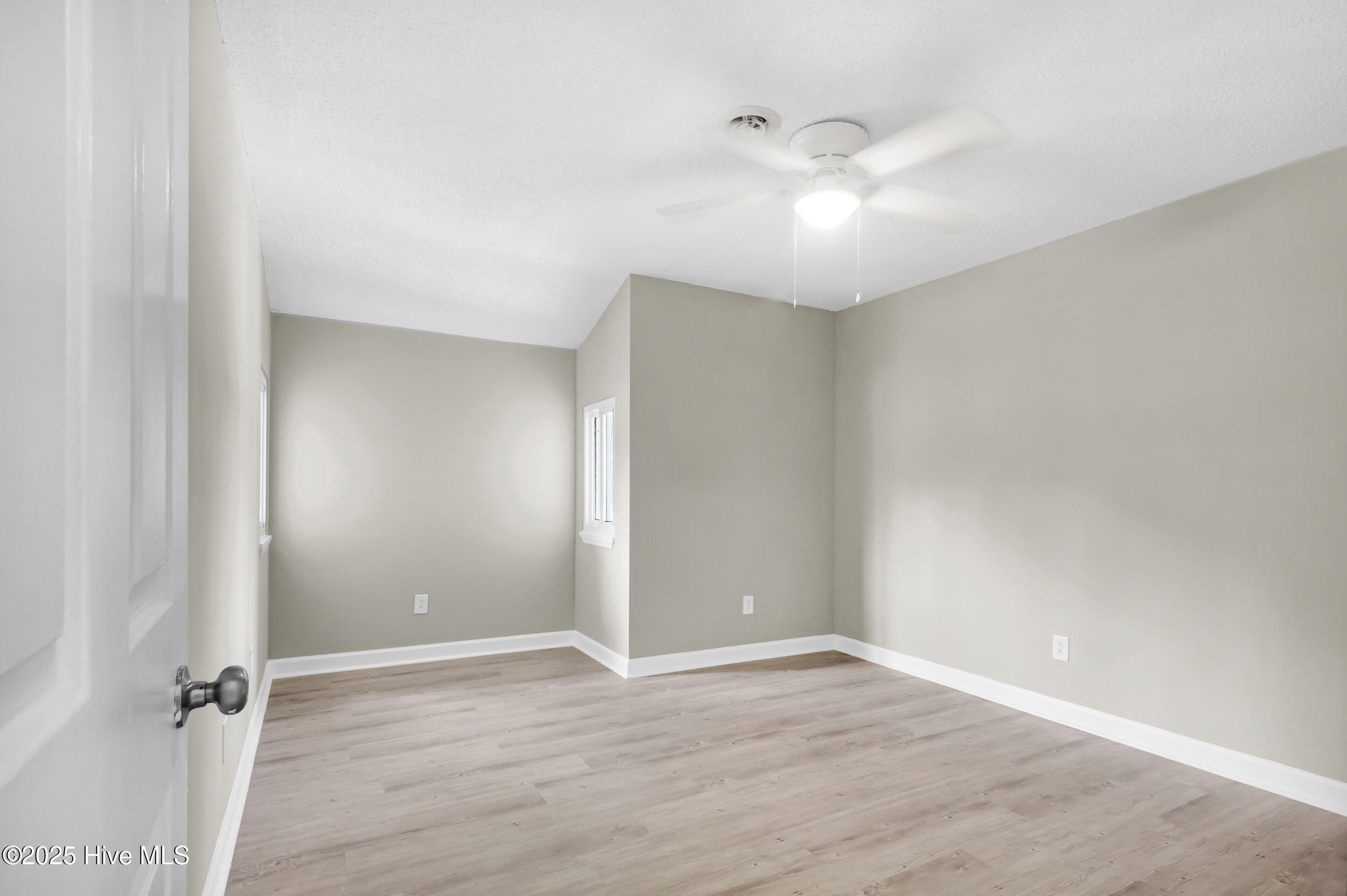 125 Pirates Road, Unit 8 New Bern, NC 28562 - Photo 4 of 30 10_13