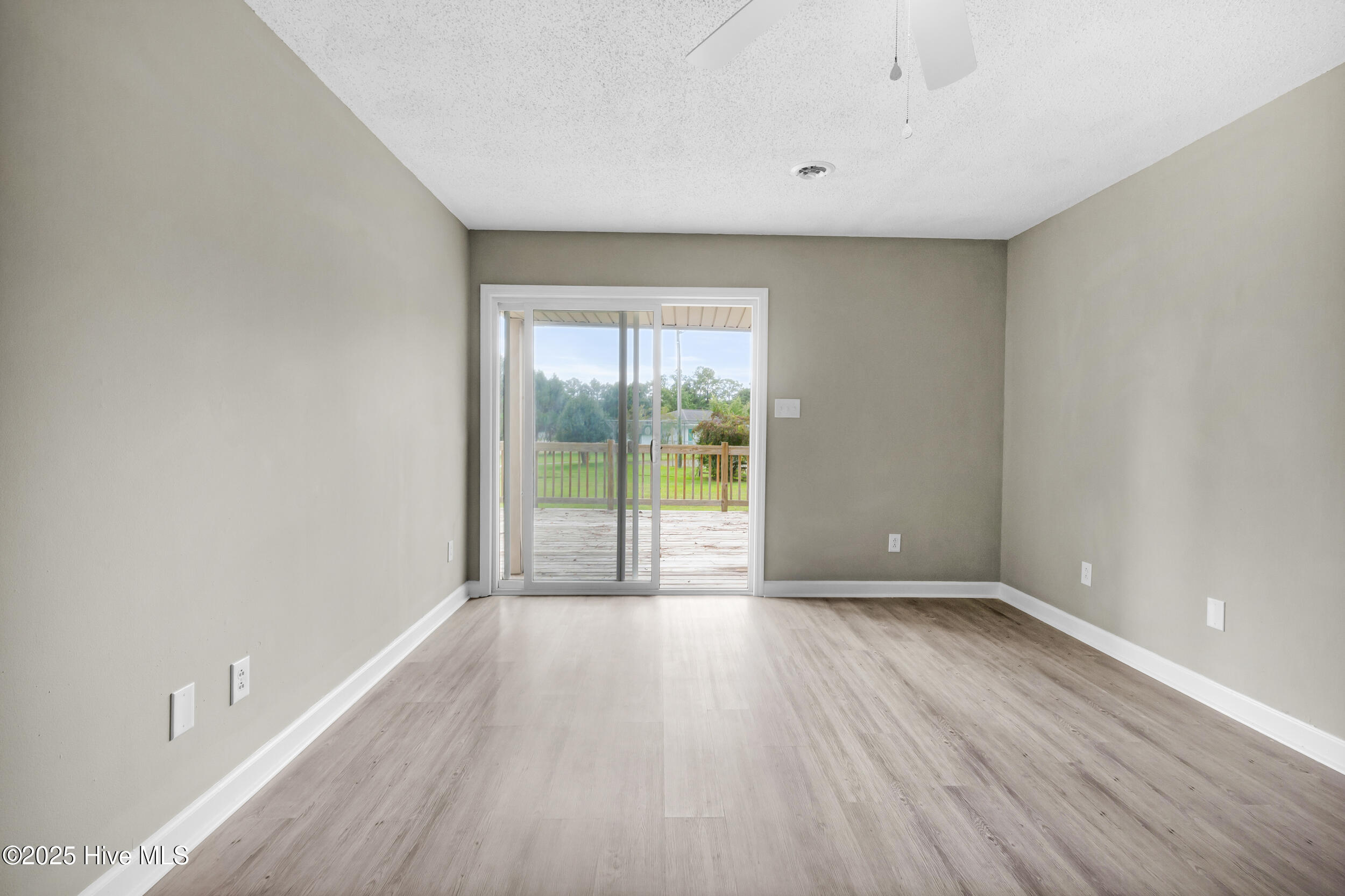 125 Pirates Road, Unit 8 New Bern, NC 28562 - Photo 10 of 30 16_19
