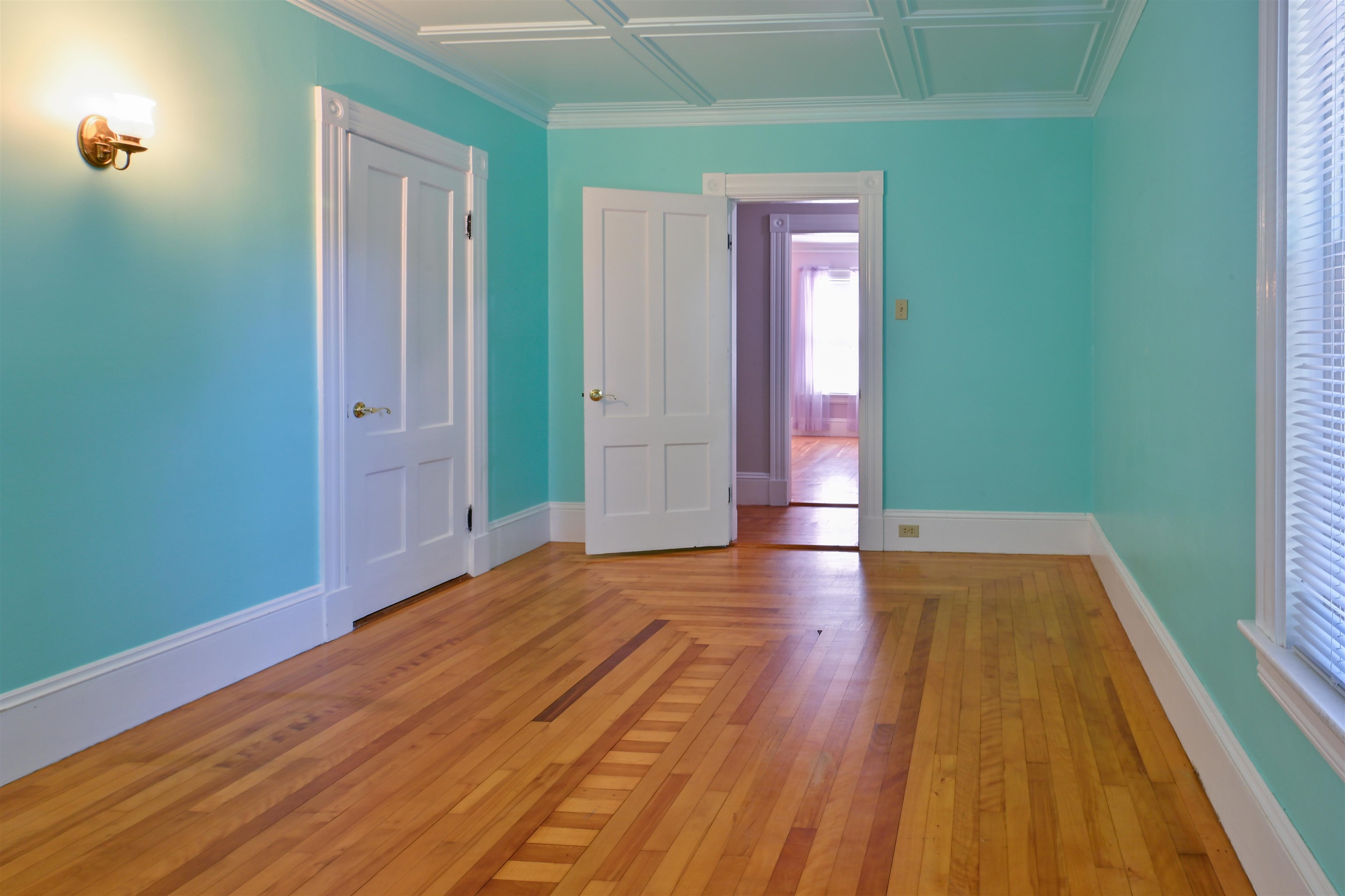 153 Russell Street Manchester, NH 03104 - Photo 45 of 59 Gallery Image 45