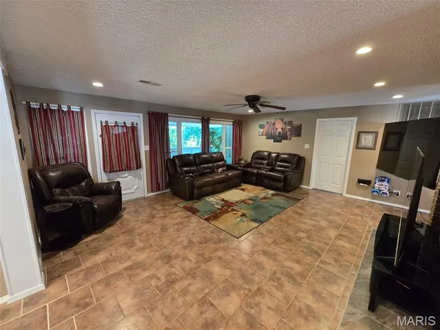 $479,900 | 2615 Maria Louise Lane, Cape Girardeau, MO 63701